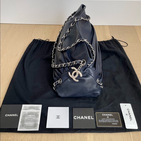 Chanel Sharpei Tote - Picture 2 of 10